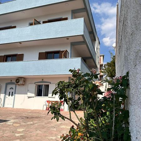 Kenza Apartments Sarandë Buitenkant foto