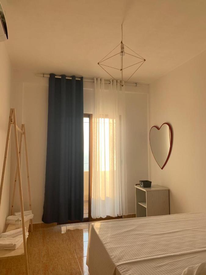 Kenza Apartments Sarandë Kamer foto