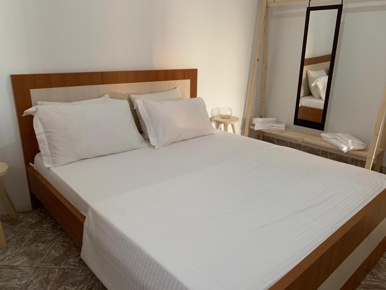 Kenza Apartments Sarandë Kamer foto