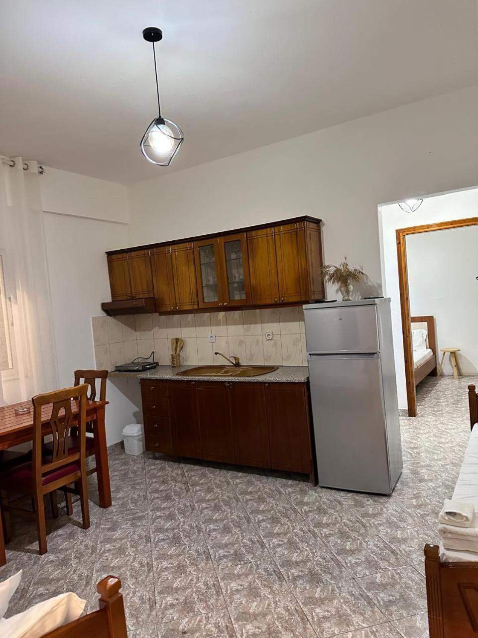Kenza Apartments Sarandë Buitenkant foto