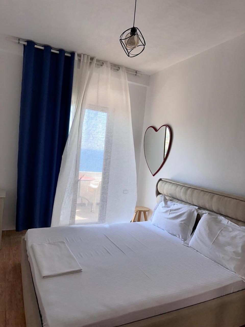 Kenza Apartments Sarandë Buitenkant foto