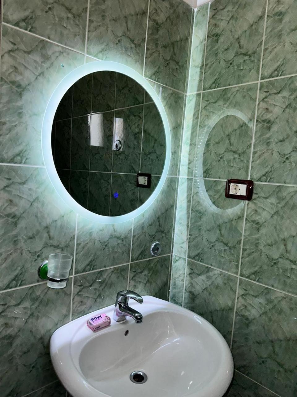 Kenza Apartments Sarandë Buitenkant foto